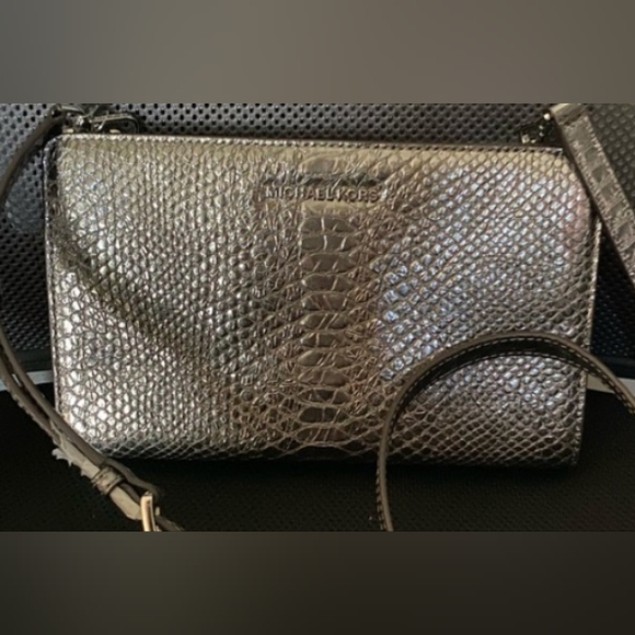 Michael Kors Handbags - Michael Kors NWOT Metallic Gunmetal Snake-Embossed Crossbody